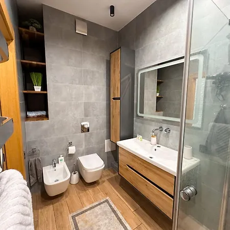 5 хвилин до моря та до центру люкс Apartamento *