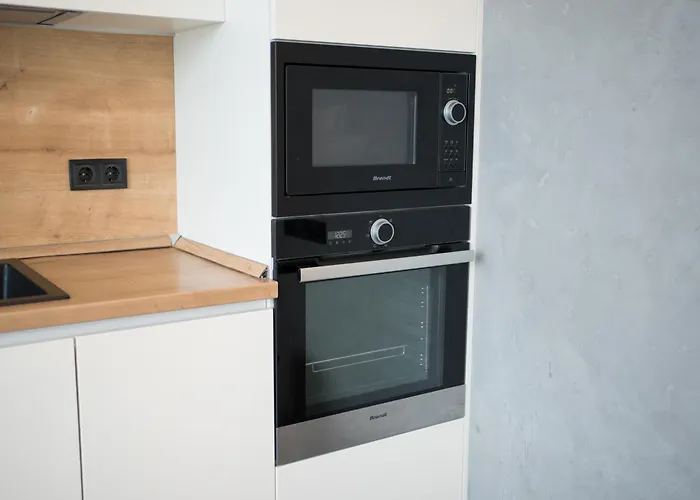 5 хвилин до моря та до центру люкс Apartament *